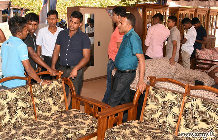 கிளிநொச்சியில் இடம்பெற்ற 'Shopping Spree-2019' கண்காட்சி