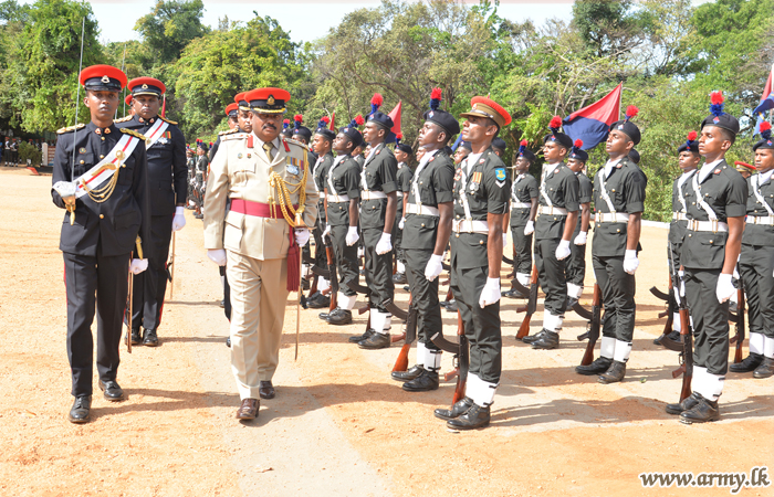 යුද්ධ හමුදා පොලිසියේ නව ආධුනික සෙබළුන් 100 ක් විසිරයයි