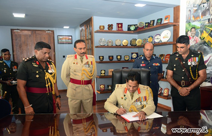 Major General Dematanpitiya Assumes Office as DSCSC New Commandant