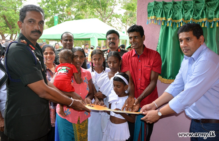 வன்னி படையினரால் ஏழை குடும்பத்திற்கு புதிய வீடு நிர்மாணிப்பு 