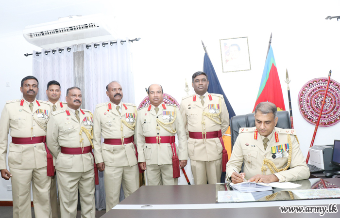 New Jaffna Commander Assumes Office amid Ceremonials