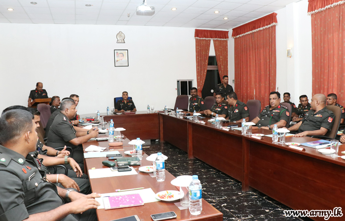 නවතමයෙන් පත්වීම් ලැබු යාපනය ආරක්‍ෂක සේනා ආඥාපති 51 වන සේනාංකයේ සංචාරයක 
