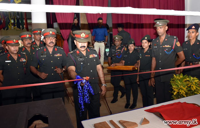 கிளிநொச்சி படையினரால் முன்வைக்கப்பட்ட கண்காட்சிகள்