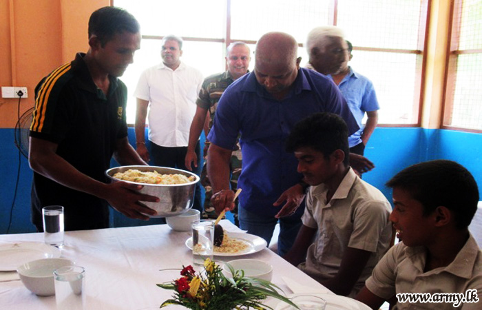 Troops Offer Lunch Treat to Children’s Home  