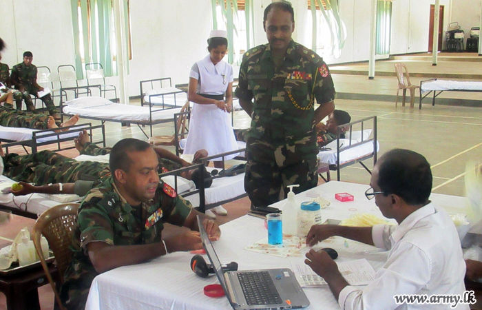 101 Army Soldiers Give Blood to Patients in Jaffna Hospital 