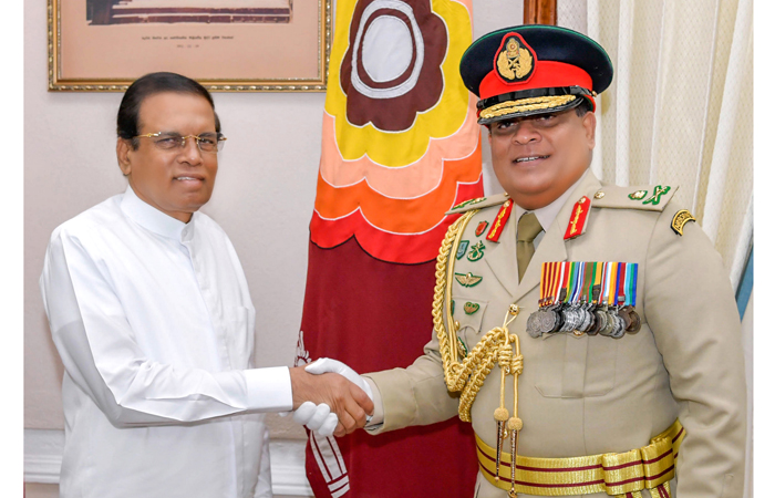 Commander Pays Courtesy Call on HE the President