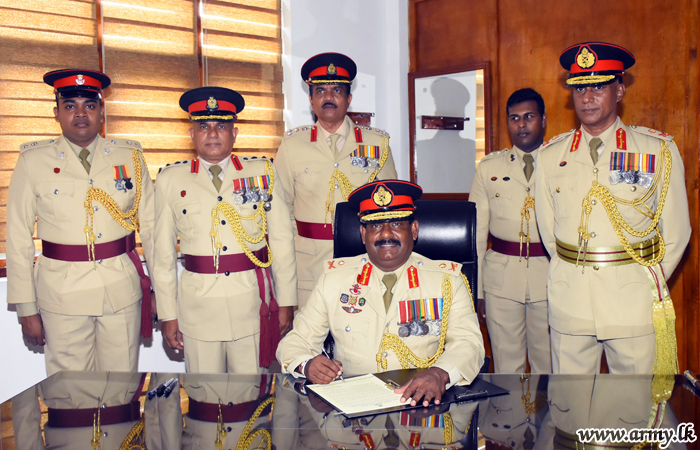 Major General Mahinda Mudalige, New SLAVF Commandant Assumes Duties