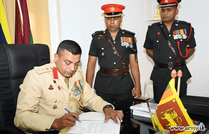 New 571 Bde Commander Assumes Office