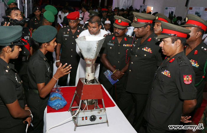யாழ் குடாநாட்டில் இடம்பெற்ற இராணுவ கண்காட்சி