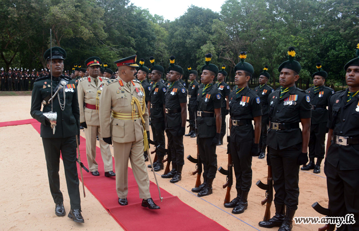 59 වන සේනාංකයේ භටපිරිස් විසින් මුලතිව් ආරක්‍ෂක සේනා මුලස්ථානයේ නව ආඥාපති උණුසුම් අයුරින් පිළිගනි