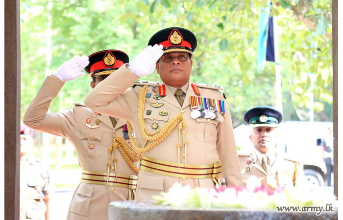 Wanni Troops Listen to Commander of the Army