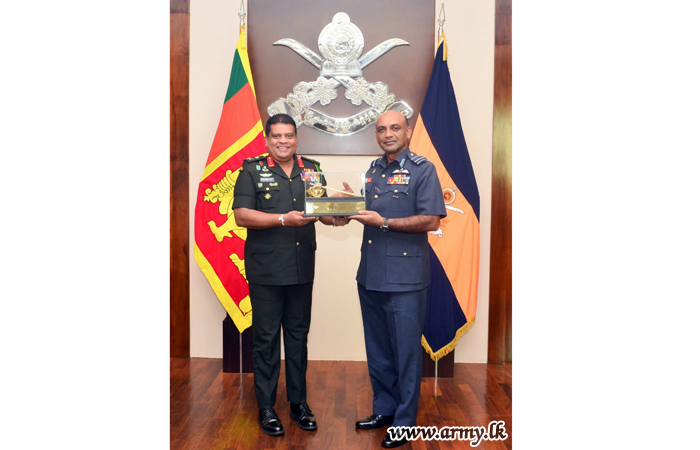 KDU Vice Chancellor & Commander Share Cordial Views