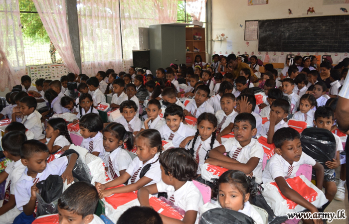 621 Brigade Initiates Donation of School Equipment to Poor Students