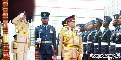 SLAF Colour Wing Salutes Visiting Army Commander