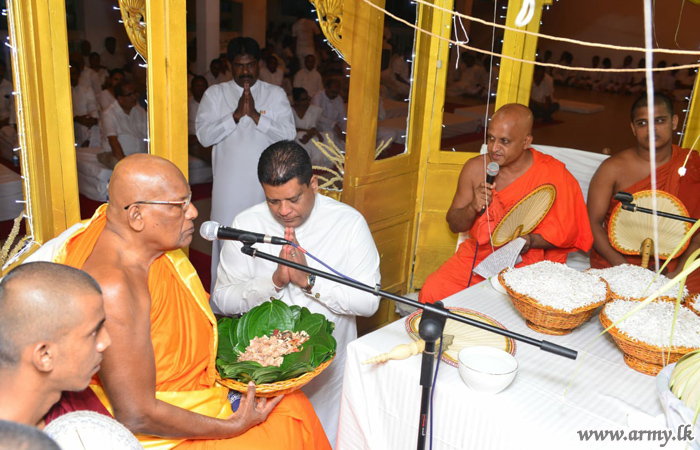 All-Night ‘Pirith’ Chanting at Panagoda Blesses Army Anniversary