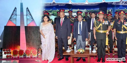 මාතෘභූමිය වෙනුවෙන් දිවිපිදූ ශ්‍රී ලංකා පාබල හමුදාවේ විරෝදාර රණවිරුවන් සිහිපත් කෙරේ 