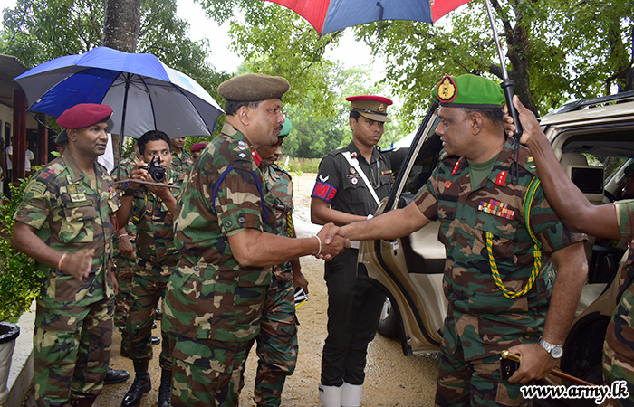 Commander SF-E Makes First Visits to 241 & 242 Brigades