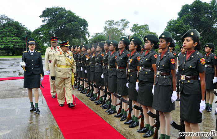 ශ්‍රී ලංකා යුද්ධ හමුදා කාන්තා බලකායේ කර්නල් සේනාවිධායක සිය ධූරයෙන් නික්ම යයි