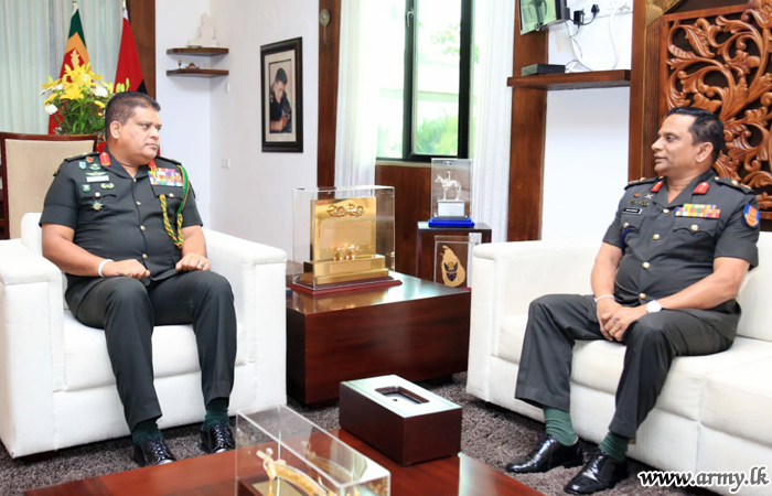 Commander Appreciates Service of Retiring Major General 