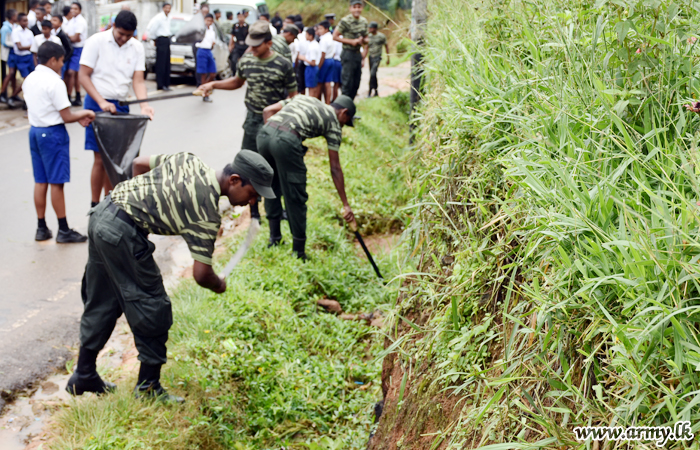 Troops Launch Diyatalawa City Cleaning 