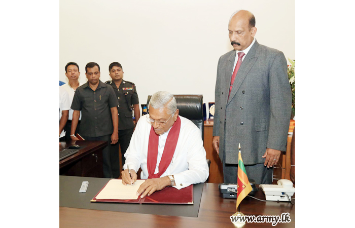 New State Minister of Defence Inaugurates Office at His Ministry