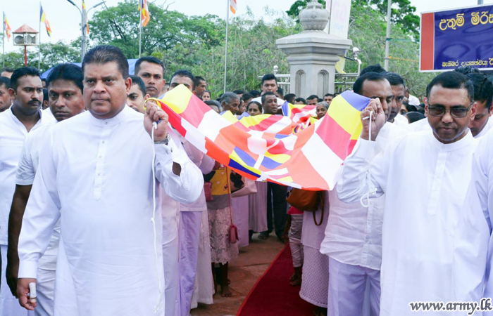 මිරිසවැටිය පුදබිමේදී මාතෘභූමියට, දිවිපිදු විරෝදාර රණවිරුවන්ට සහ රටවැසියන්ට ආශිර්වාද එක්කරමින් පිංකමක් පවත්වයි  