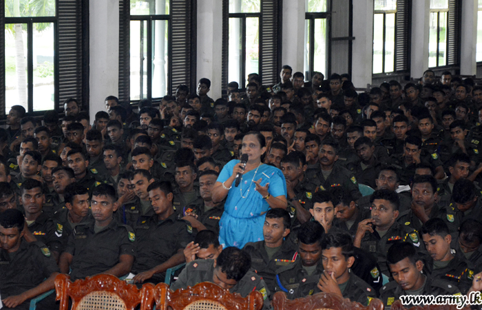 Wanni Troops Listen to Lecture Organized by Psy Ops