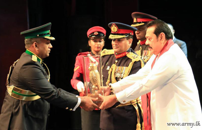 பிஎஸ்சி பட்டதாரிகளுக்கு பிரதமரினால் விருது வழங்கி வைப்பு