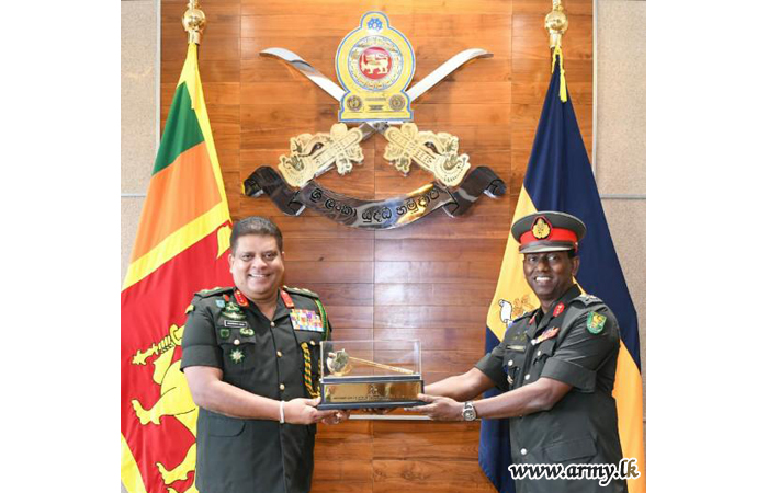 Commander Appreciates Service of Retiring Major General