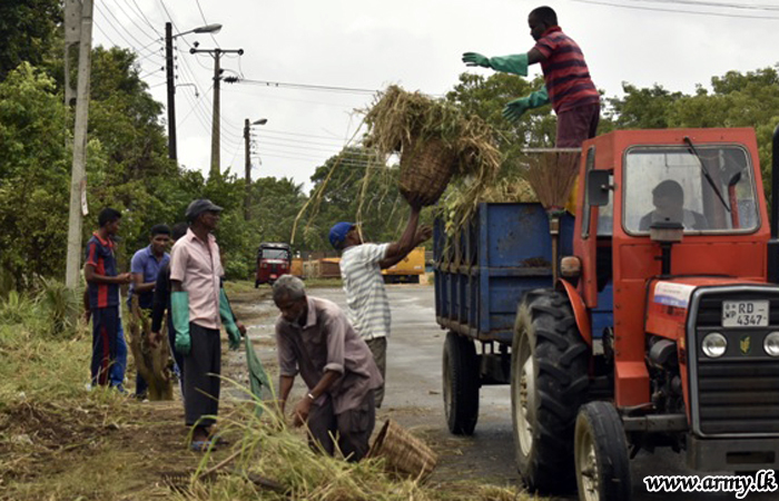 Troops Clean up Welikanda Township Area