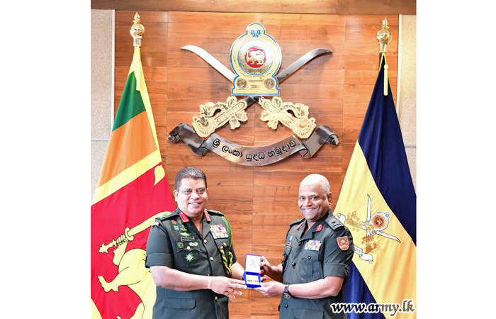 Commander Appreciates Retiring Major General Kumarapperuma’s Contribution to the Army