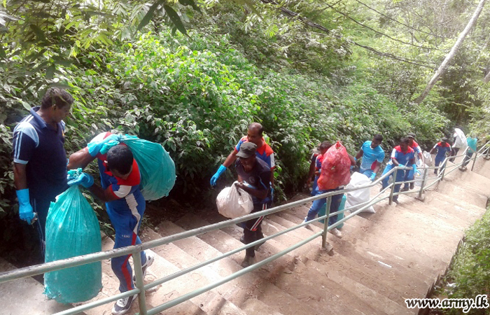 Shramadana at Wedahitikanda, Kataragama Given Army Support