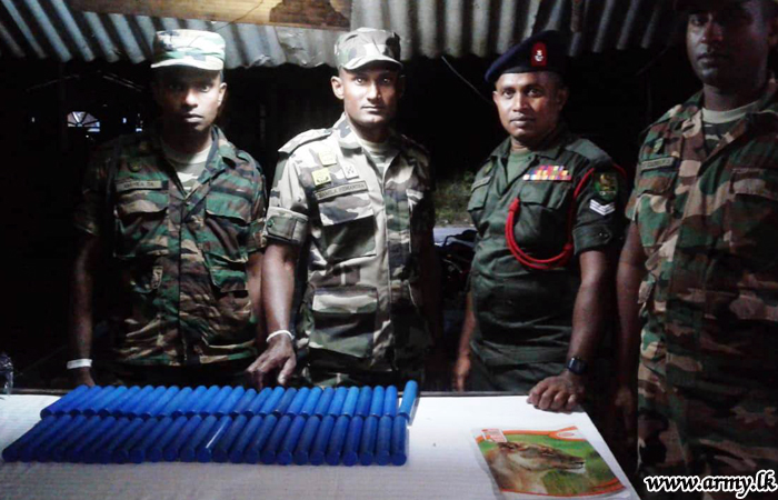 இராணுவப் படையினரால் கஞ்சா மற்றும் வெடிபொருட்கள் கைப்பற்றல்