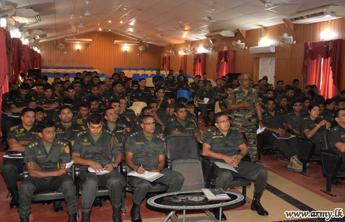 Kilinochchi Troops Learn about Army Welfare Projects