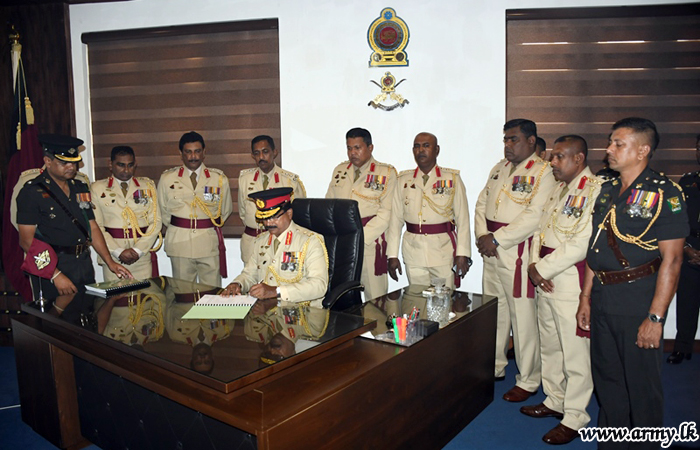 பொறிமுறை காலாட் படையணியின் புதிய படைத் தளபதியாக கடமை பொறுப்பேற்பு