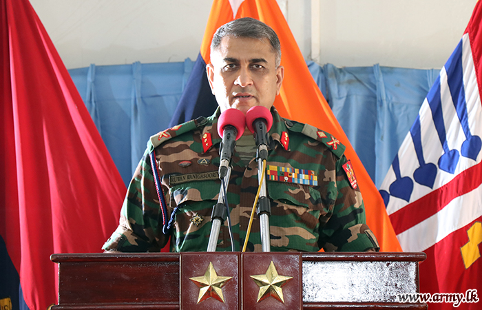 Jaffna Commander Visits 3 Brigades