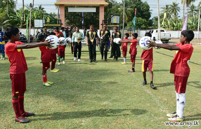 Army Contributes to Promotion of Football Skills among Mullaittivu Youths
