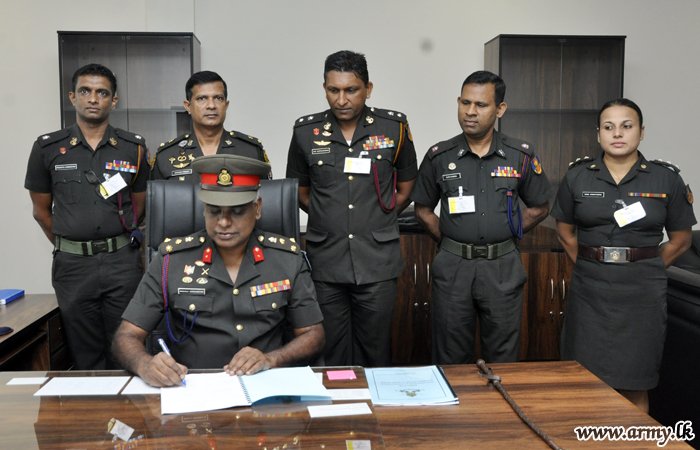 Brigadier Manjula Karunaratne, New Director Psy Ops Assumes Office