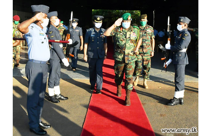 Chief of Defence Staff Appreciates Air Force Roles & Meets Airmen Serving the North with New Year Sentiments