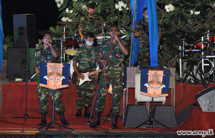 Residents in Slave Island, Maradana, Sri Jayawardenapura & Bambalapitiya Enjoy Army Music