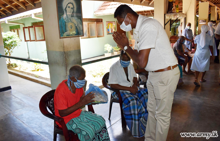 58 Division Troops Indulge in Vesak Donations