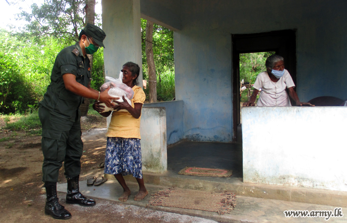 100 Relief Packs Distributed among the Needy in Puttalam