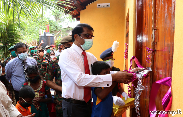 Jaffna Troops Erect One More Home for a Needy Family in Chankanai