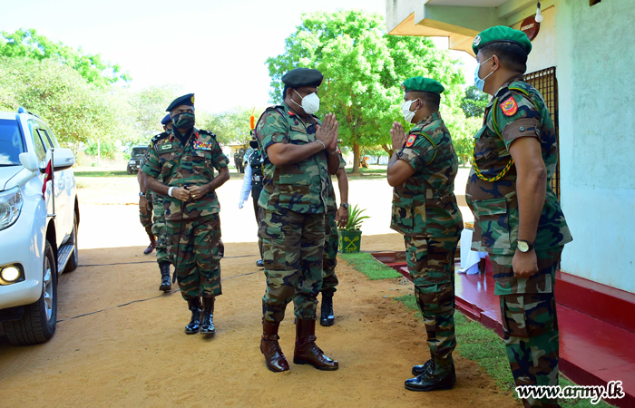 Central Commander Visits under Command Formations