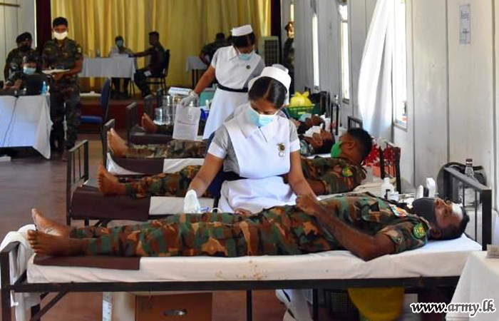 180 Officers & Other Ranks Donate Blood To Mannar & Anuradhapura Hospitals