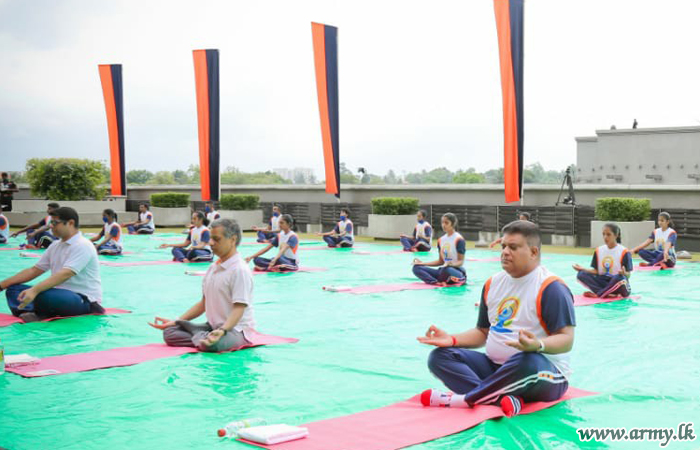Sri Lanka Army Hosts Official Ceremony of 6th ‘International Yoga Day’ at AHQ