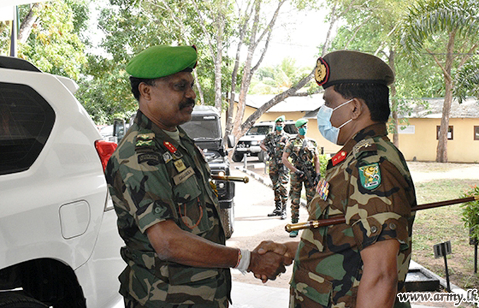 Wanni Commander Makes Formal Visits