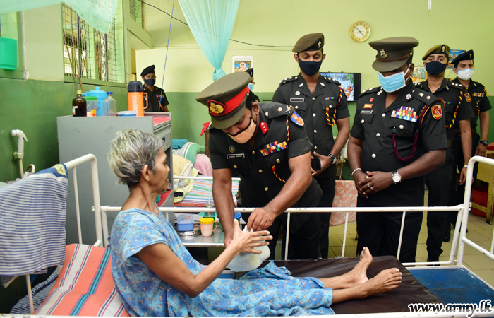 රේගුව විසින් නිදහස් කරන ලද ආනයනික ඇපල් තොගය වැඩිහිටි නිවාස, ළමා නිවාස හා විශේෂ අවශ්‍යතා සහිත පුද්ගලයින් සිටින නිවාස අතර බෙදාදෙති