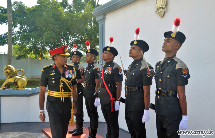 New Colonel Commandant Visits 5 Reconnaissance Regiment