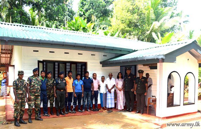 5 SLSC Troops Renovate Late War Hero’s Home & Vest it Back in His Parents 